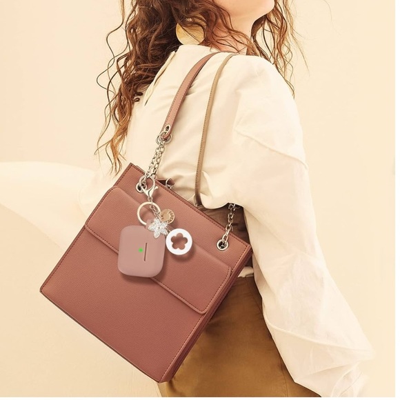 VISOOM AIR PODS 3RD GENERATION CHARGING CASE COVER WITH ACCESSORY - Picture 4 of 12